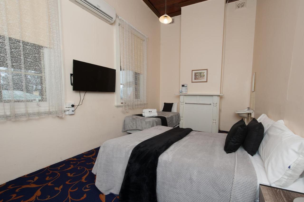 Riverina Hotel Holbrook Kültér fotó