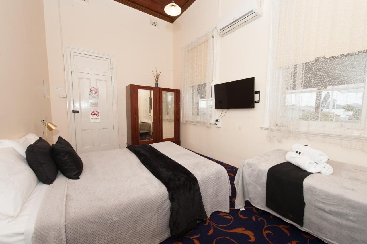Riverina Hotel Holbrook Kültér fotó